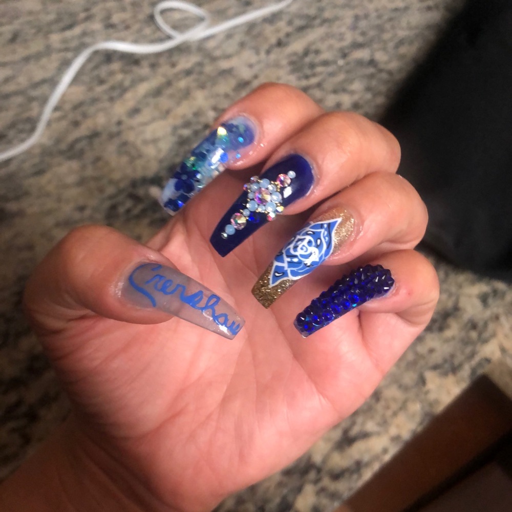 Meet your Posher, Danyell